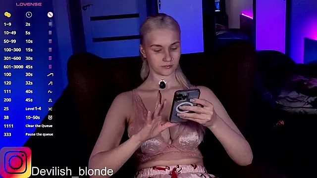 HitchcocianBlonde online show from 03-10-26, 06:45