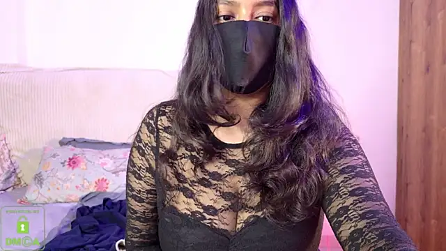 Snapshot of Gulaboo100 chatting on 05-23-26, 05:23 Gulaboo100 online show from 05-23-26, 05:23