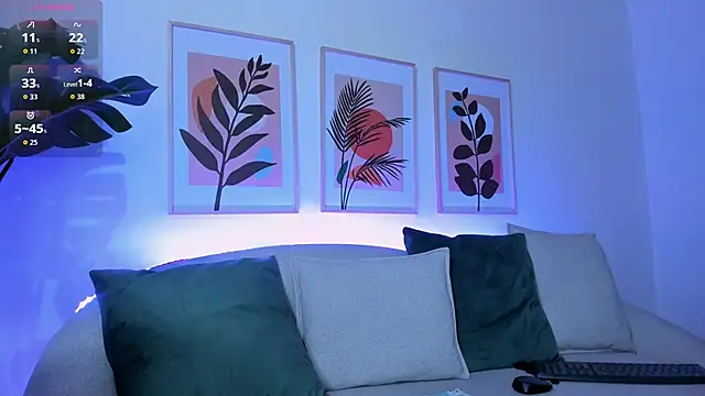 Snapshot of crystal_peed chatting on 10-02-25, 11:02 crystal peed online show from 10-02-25, 11:02