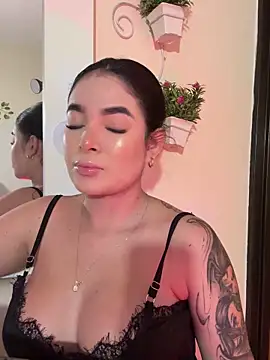 Amy ruizz online show from 04-18-26, 10:17