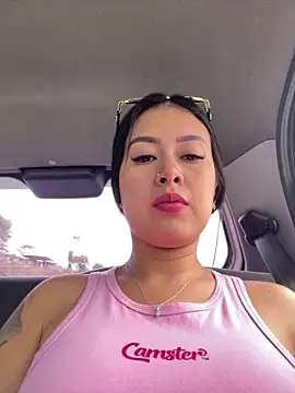 CrisMarulanda online show from 09-10-25, 04:28