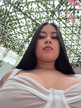CrisMarulanda online show from 06-20-26, 06:13