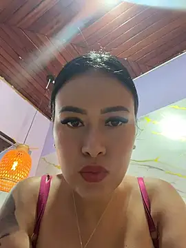 CrisMarulanda online show from 07-13-26, 05:34