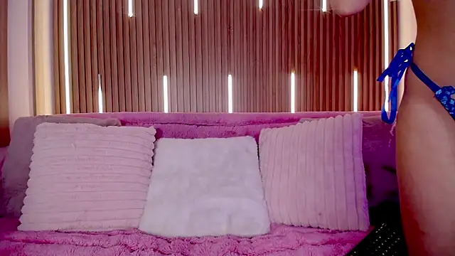 Snapshot of MylaDreams chatting on 11-10-25, 03:44 MylaDreams online show from 11-10-25, 03:44