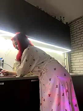 Katie Kiss online show from 10-06-25, 02:29