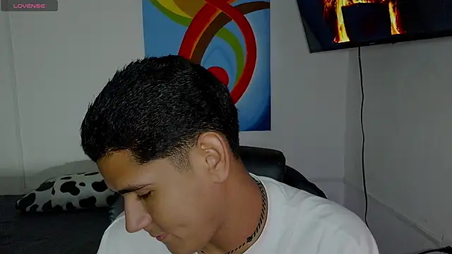 Snapshot of juanacock_1 chatting on 02-13-26, 12:43 juanacock 1 online show from 02-13-26, 12:43