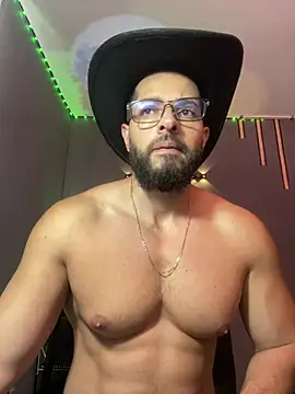 Snapshot of magnumchris chatting on 07-22-26, 05:15 magnumchris online show from 07-22-26, 05:15