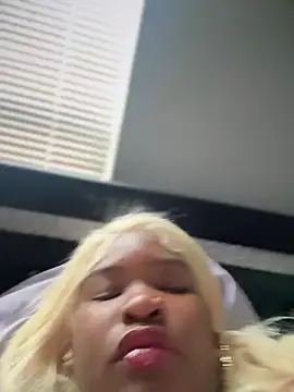 Snapshot of succubusebony chatting on 03-08-26, 05:27 succubusebony online show from 03-08-26, 05:27