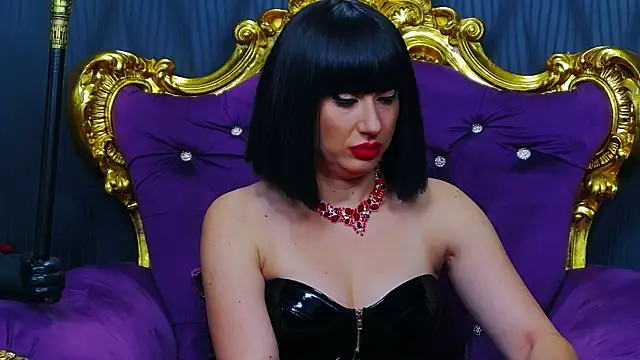 LaraMaeve online show from 10-07-25, 06:03