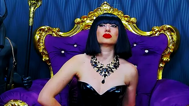 LaraMaeve online show from 10-12-25, 06:15