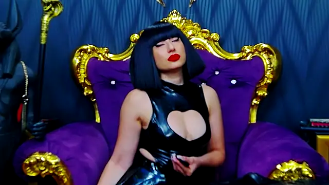 LaraMaeve online show from 09-12-25, 05:18