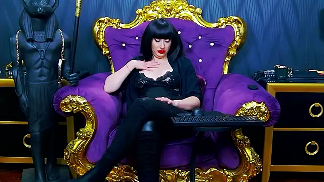 LaraMaeve online show from 03-12-26, 06:17