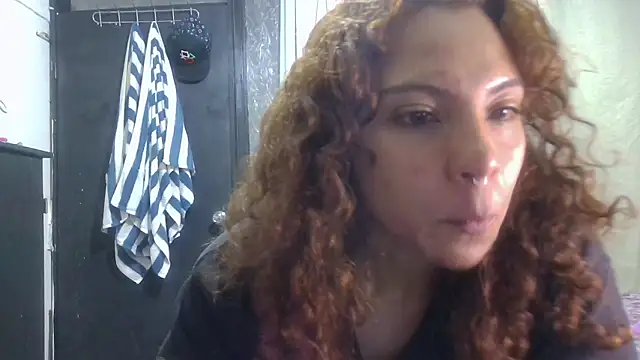 Snapshot of VioletV chatting on 05-23-26, 12:20 VioletV online show from 05-23-26, 12:20