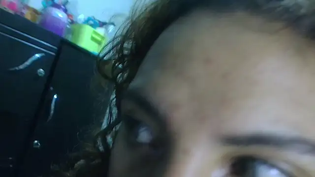 Snapshot of VioletV chatting on 04-28-26, 02:27 VioletV online show from 04-28-26, 02:27