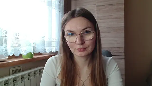 LooveELLYx online show from 10-28-25, 07:29