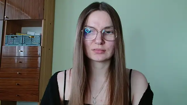 LooveELLYx online show from 02-04-26, 02:34