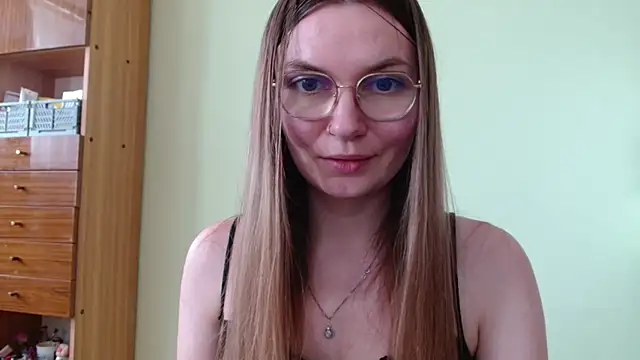 LooveELLYx online show from 07-08-26, 01:34
