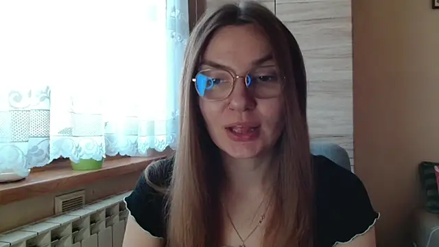 LooveELLYx online show from 11-28-25, 07:30