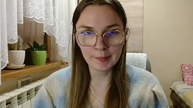 LooveELLYx online show from 07-19-26, 08:38