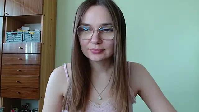 LooveELLYx online show from 09-26-25, 06:42