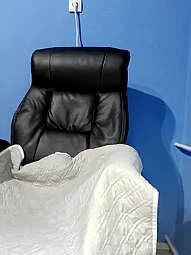 Lora85 online show from 02-03-26, 03:28