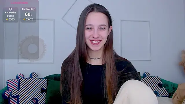 Little cherryy   online show from 09-29-25, 06:53