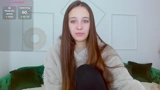 Little cherryy   online show from 10-11-25, 07:09