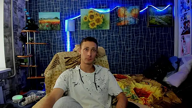 CuteBoy228 online show from 11-18-25, 11:02