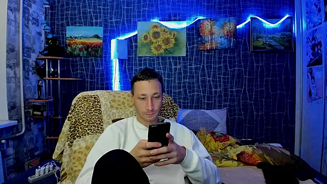 CuteBoy228 online show from 11-26-25, 08:53