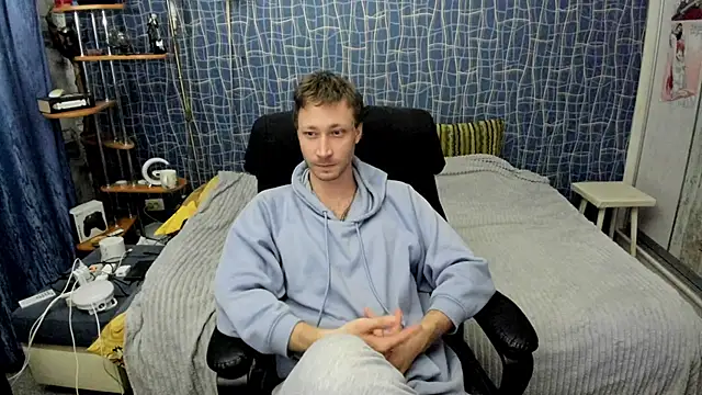 CuteBoy228 online show from 04-13-26, 09:08