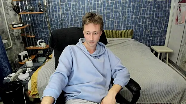 CuteBoy228 online show from 04-15-26, 07:58