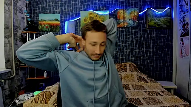 CuteBoy228 online show from 12-18-25, 01:26