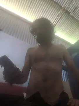 straightozgoesdwn online show from 12-18-25, 02:27