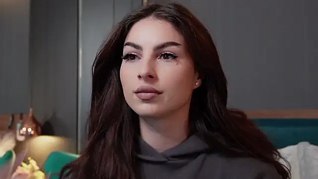 EmilyTrix online show from 04-13-26, 12:25