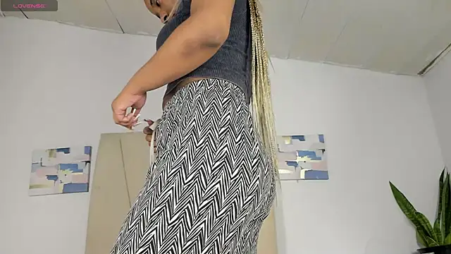 Sophia Ebony online show from 06-15-26, 01:44
