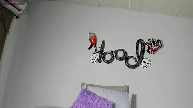 Sophia Ebony online show from 10-31-25, 12:46