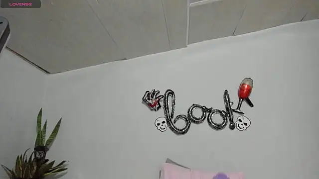 Sophia Ebony online show from 10-27-25, 12:28