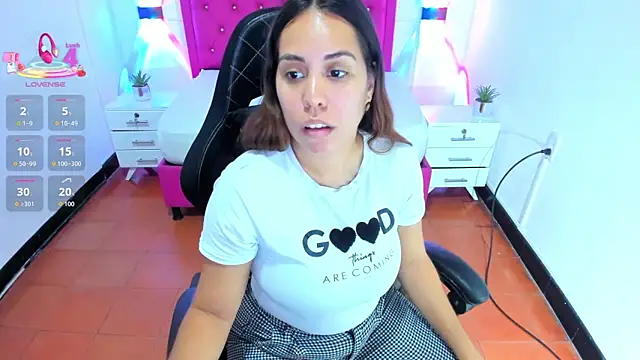 lissa jhonsoon online show from 10-19-25, 01:08