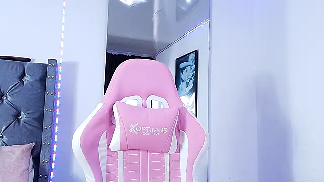 GraceWallace  online show from 03-29-26, 08:10