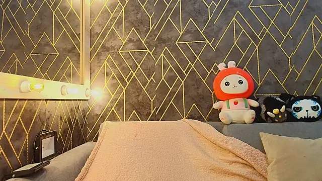 LexieBloom online show from 09-23-25, 04:41