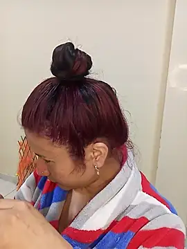 karinnahotdirty online show from 11-19-25, 09:59