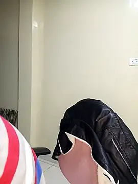 karinnahotdirty online show from 10-18-25, 10:23