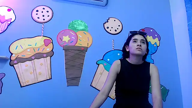 skinnykalitzo18 online show from 02-02-26, 02:05