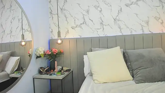 Karlla Brown online show from 10-19-25, 06:54