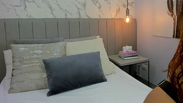 Karlla Brown online show from 09-18-25, 12:41