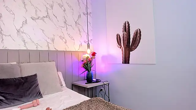 Karlla Brown online show from 03-25-26, 02:05