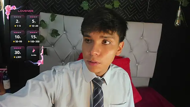 Thiago Kozak online show from 10-20-25, 01:22