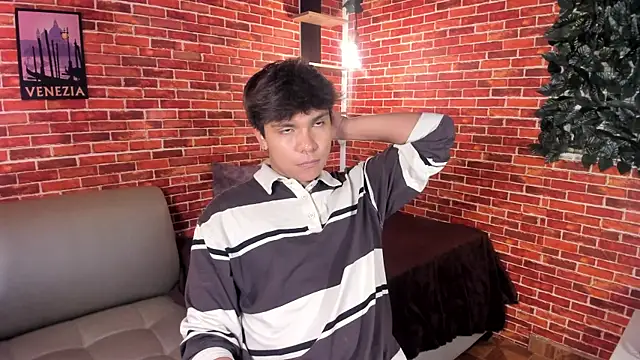 Thiago Kozak online show from 07-20-26, 01:35