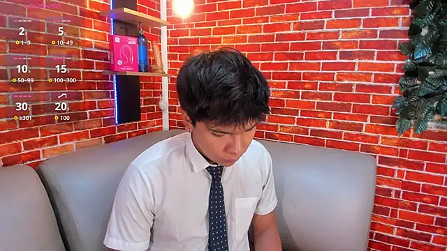 Thiago Kozak online show from 04-08-26, 01:23