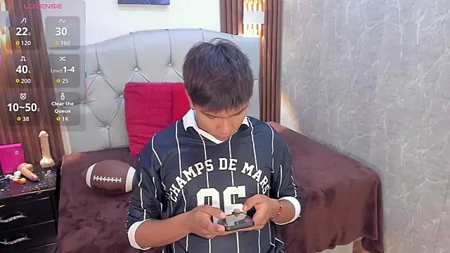 Thiago Kozak online show from 05-25-26, 07:56